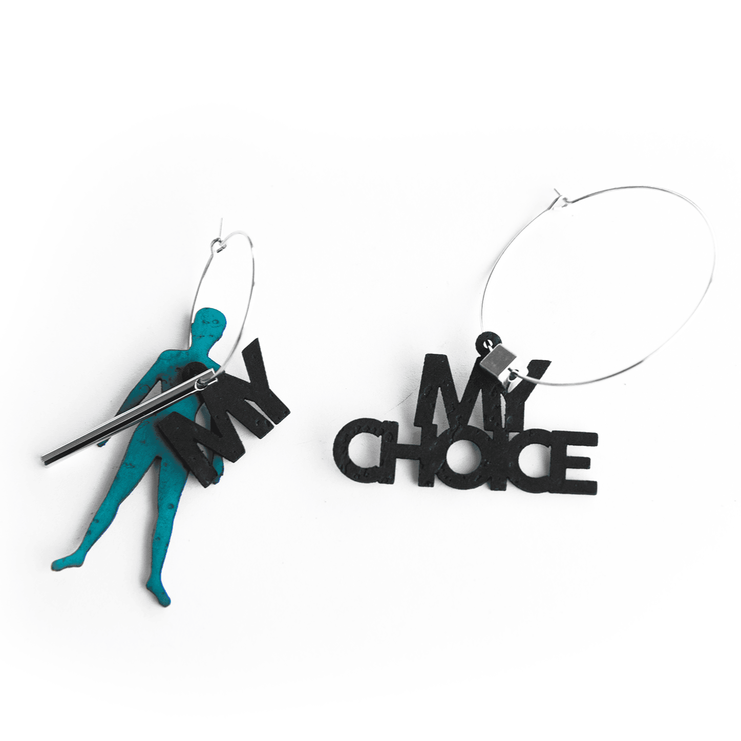 boucles-oreilles-depareillees-my-body-my-choice-vue-de-face-1