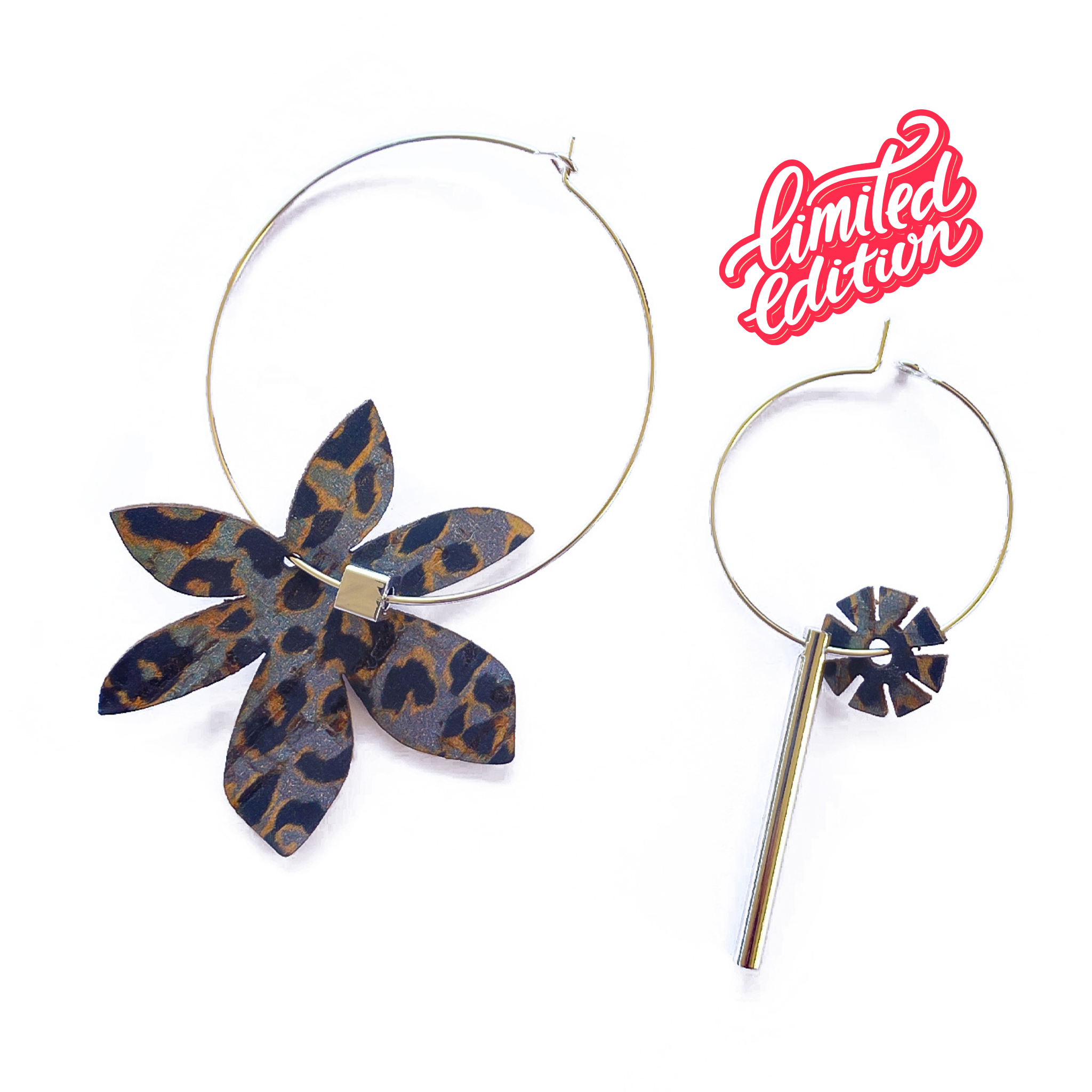 Boucles d'oreilles dépareillées motif léopard