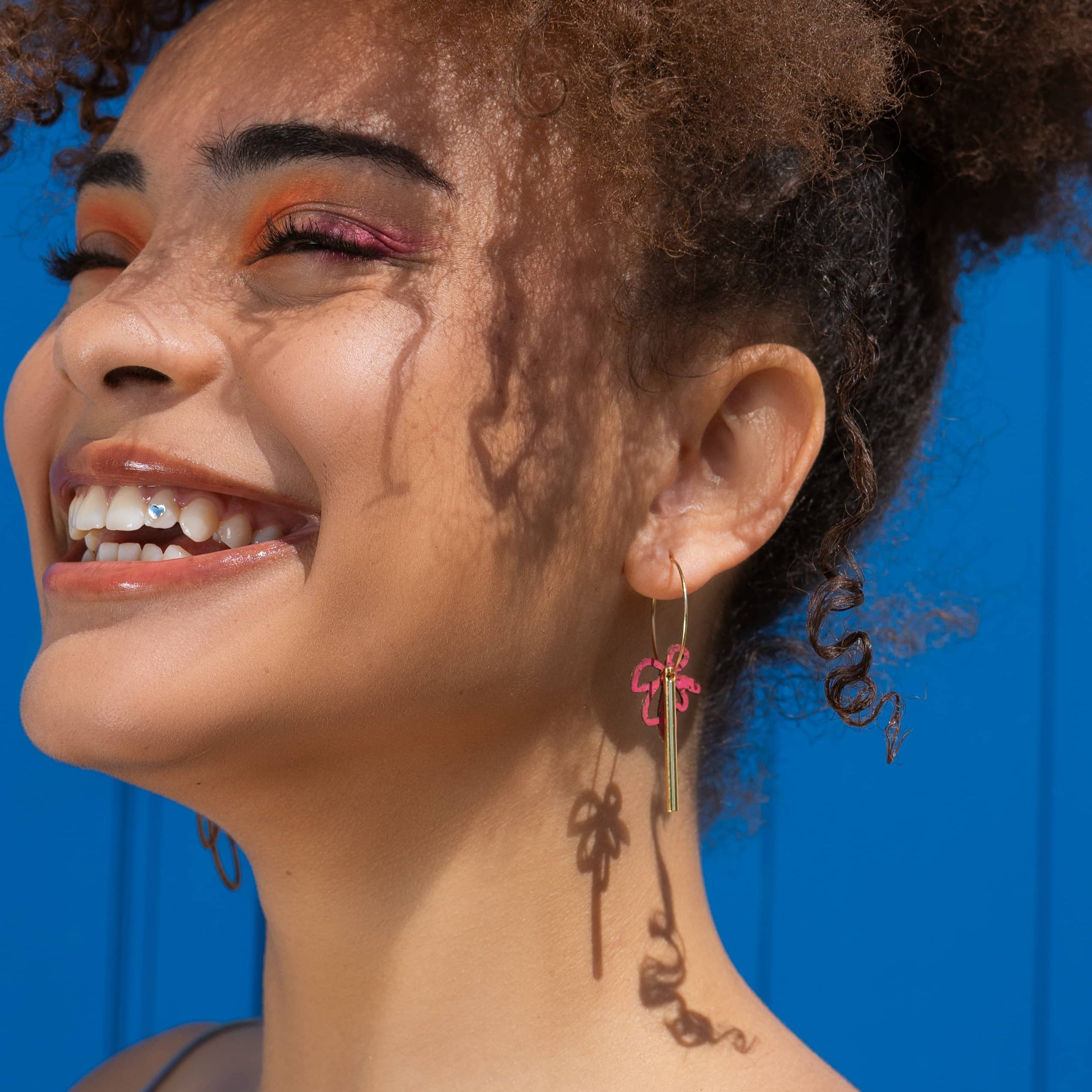 Créoles "Diego et Frida" Rose - Boucles d'Oreilles Dépareillées et Originales