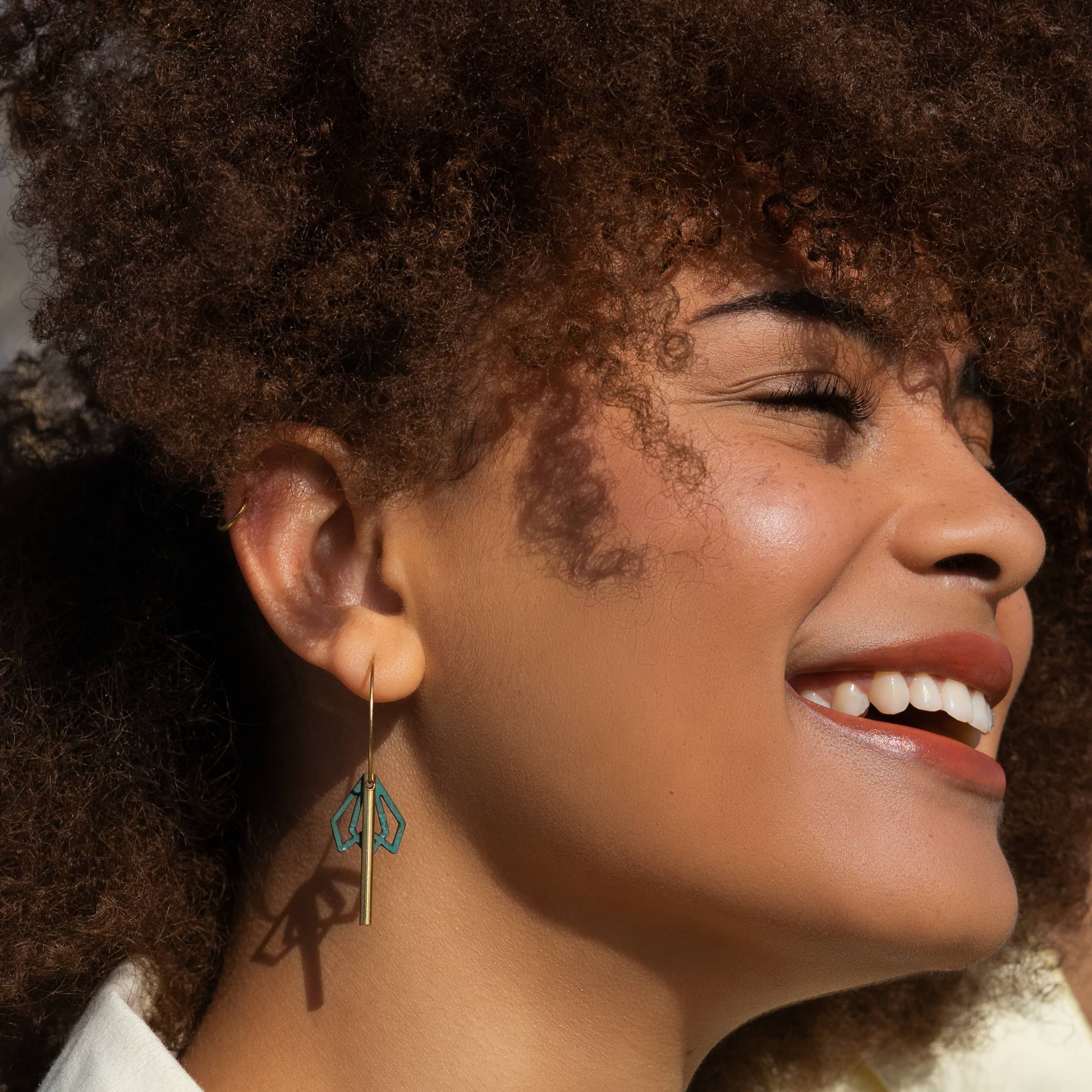 Créoles "Vénus et Mars" Turquoise - Boucles d'Oreilles Dépareillées et Élégantes