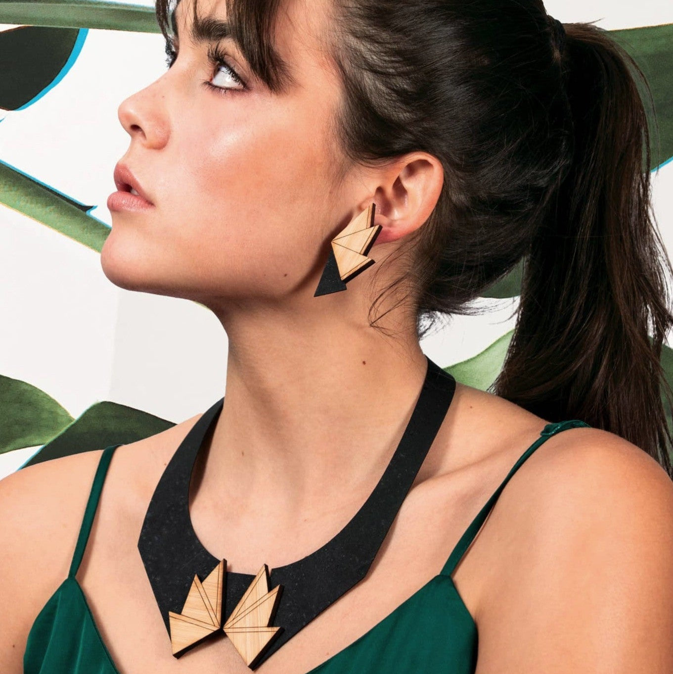 JULIA_BO_COLLIER_BAMBOU_FEUILLES_LT_edited_edited.jpg