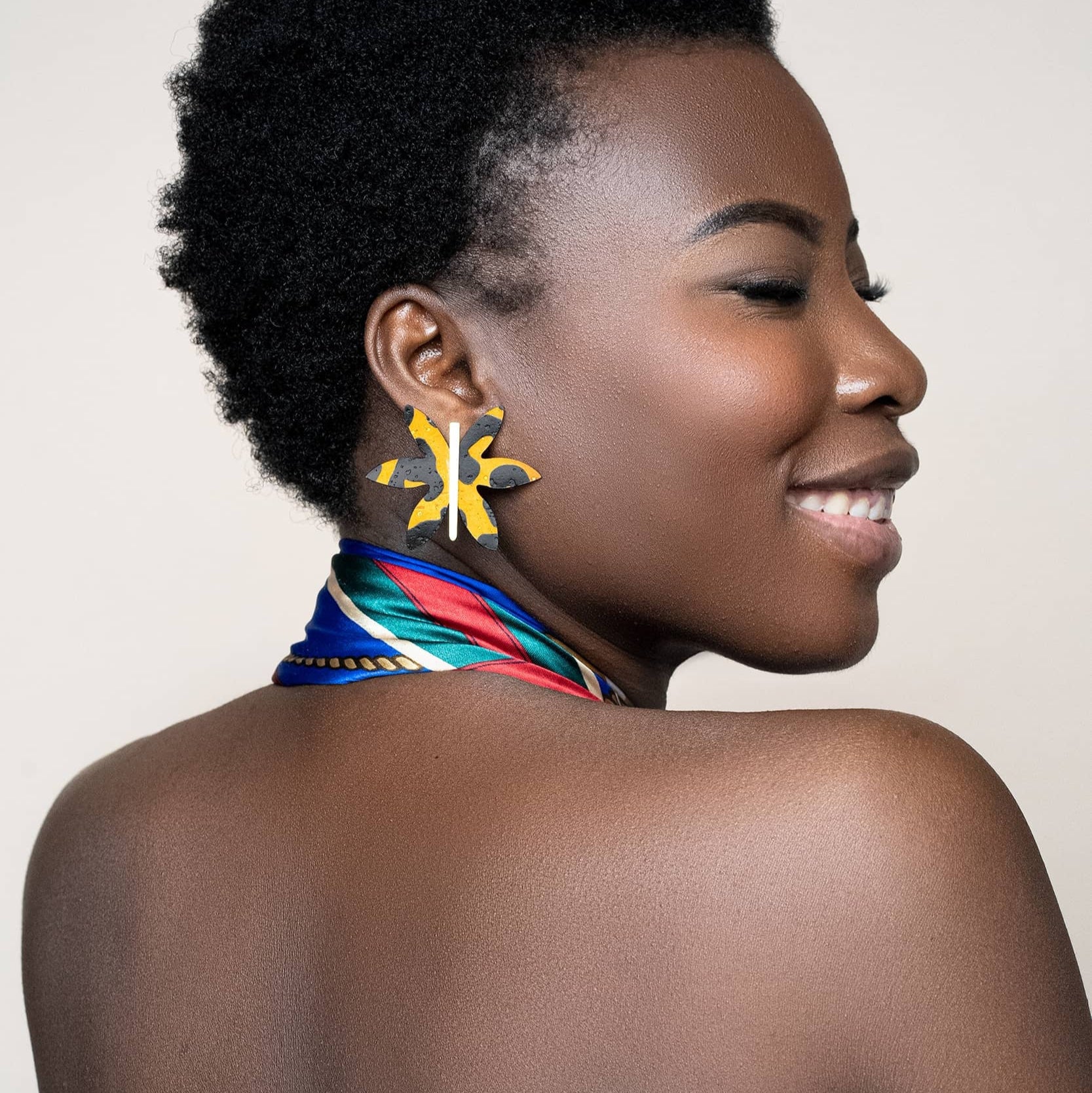 Équilibre parfait entre douceur et audace avec les boucles "Savannah"