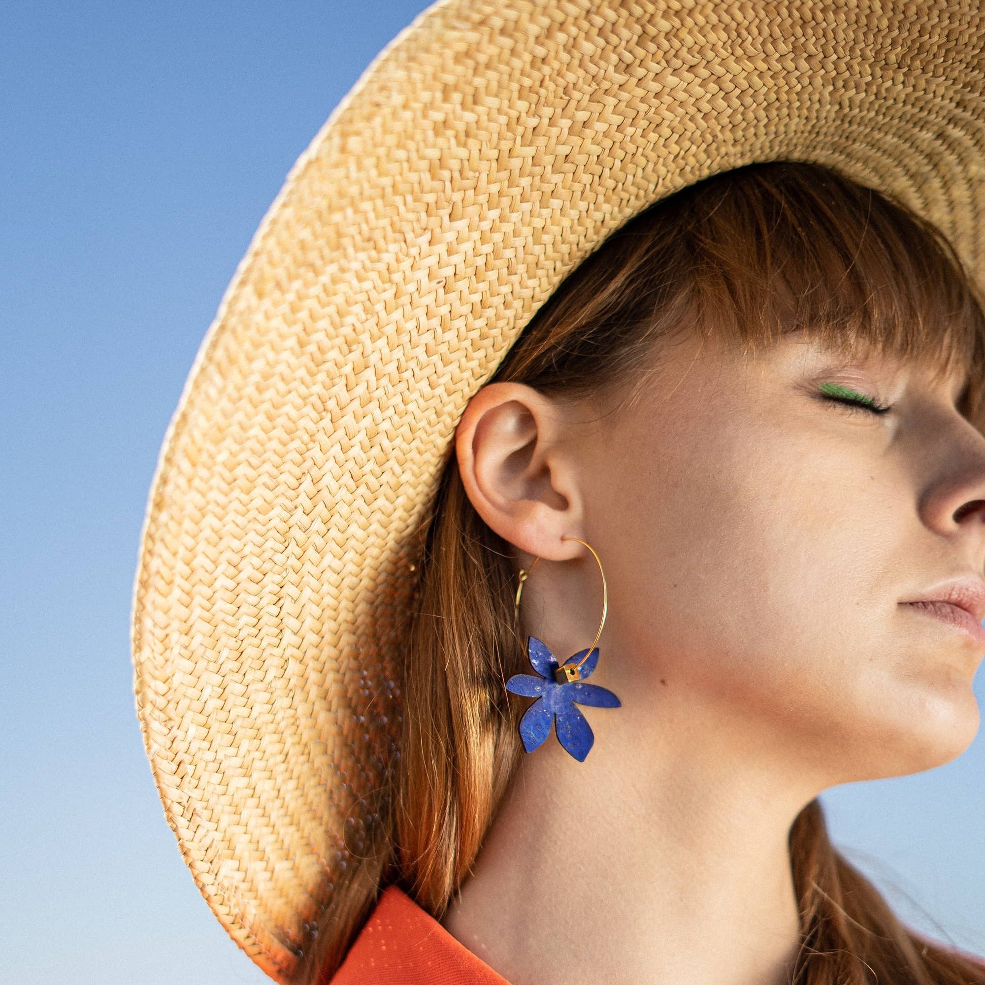 BOUCLES OREILLES FEMME BLEUE.jpg