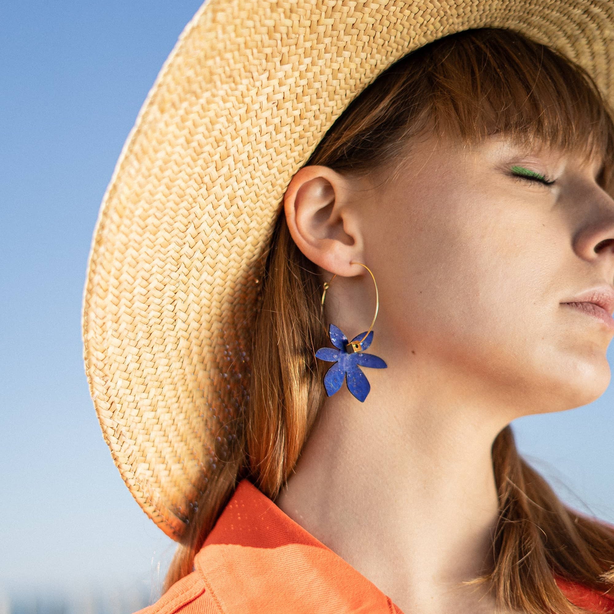 BOUCLES OREILLES FEMME BLEUE.jpg