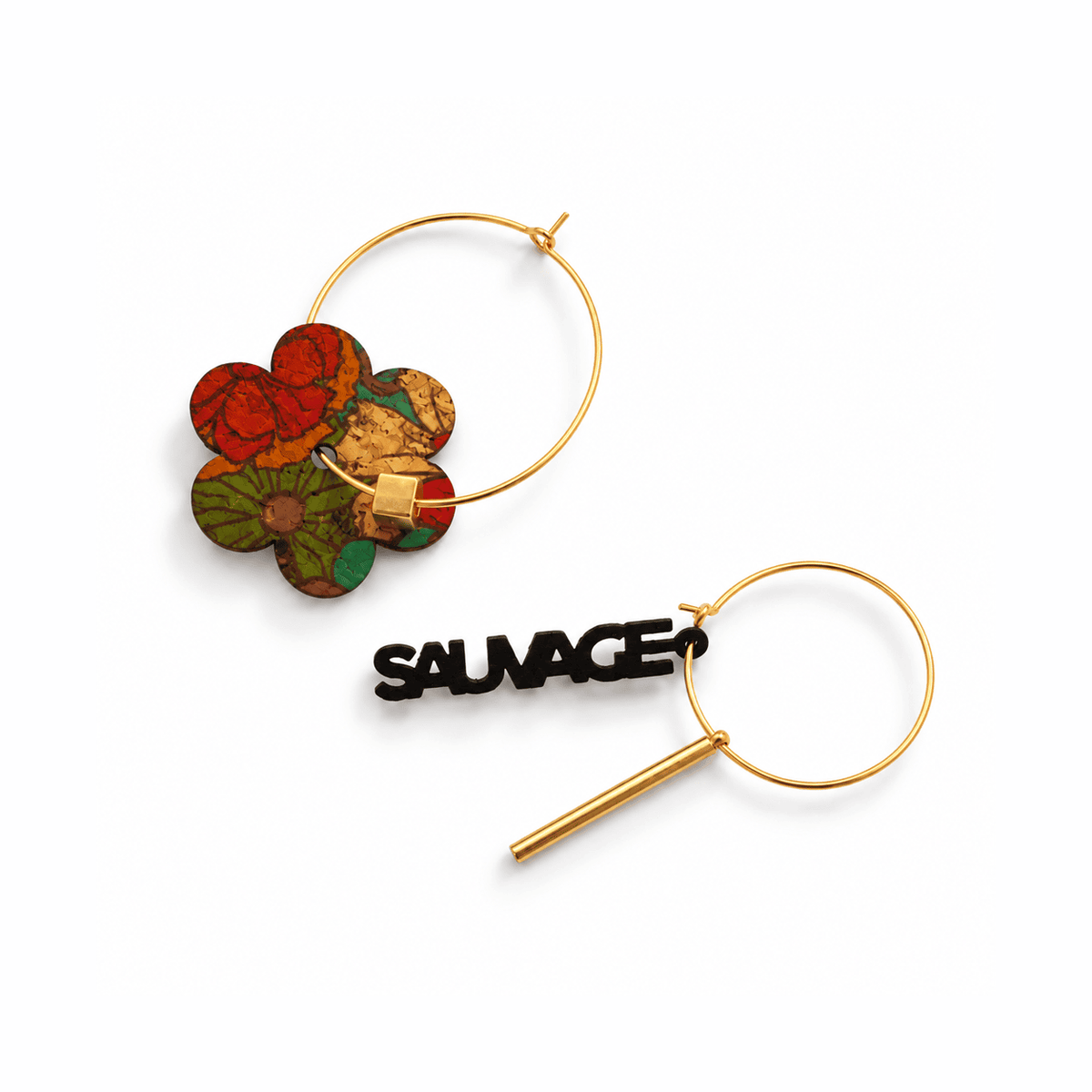 Fleur Sauvage Sienna – Boucles d'oreilles dépareillées