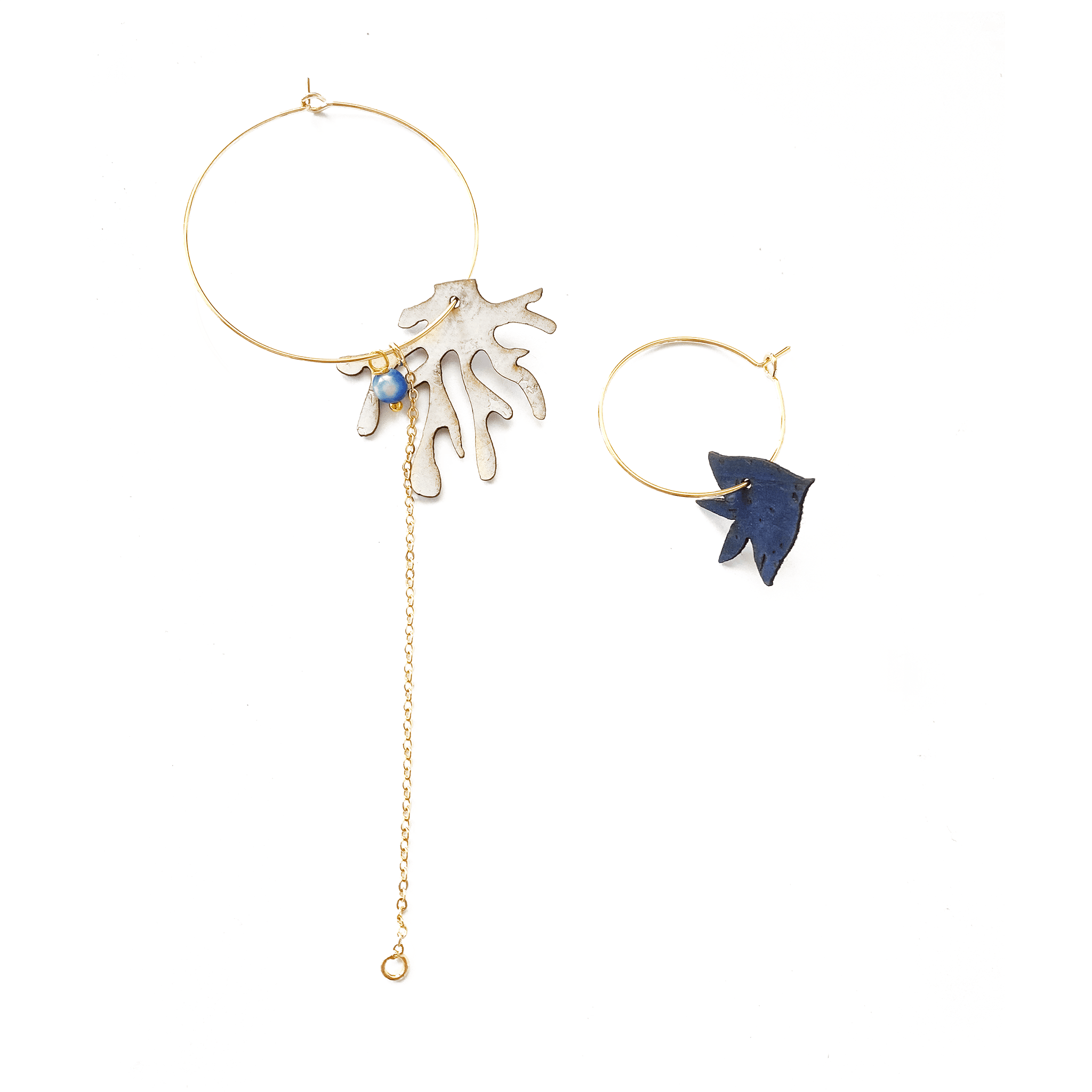 Boucles d'oreilles dépareillées or Ulysse Calypso – bijou acier inoxydable corail poisson jade fait main France