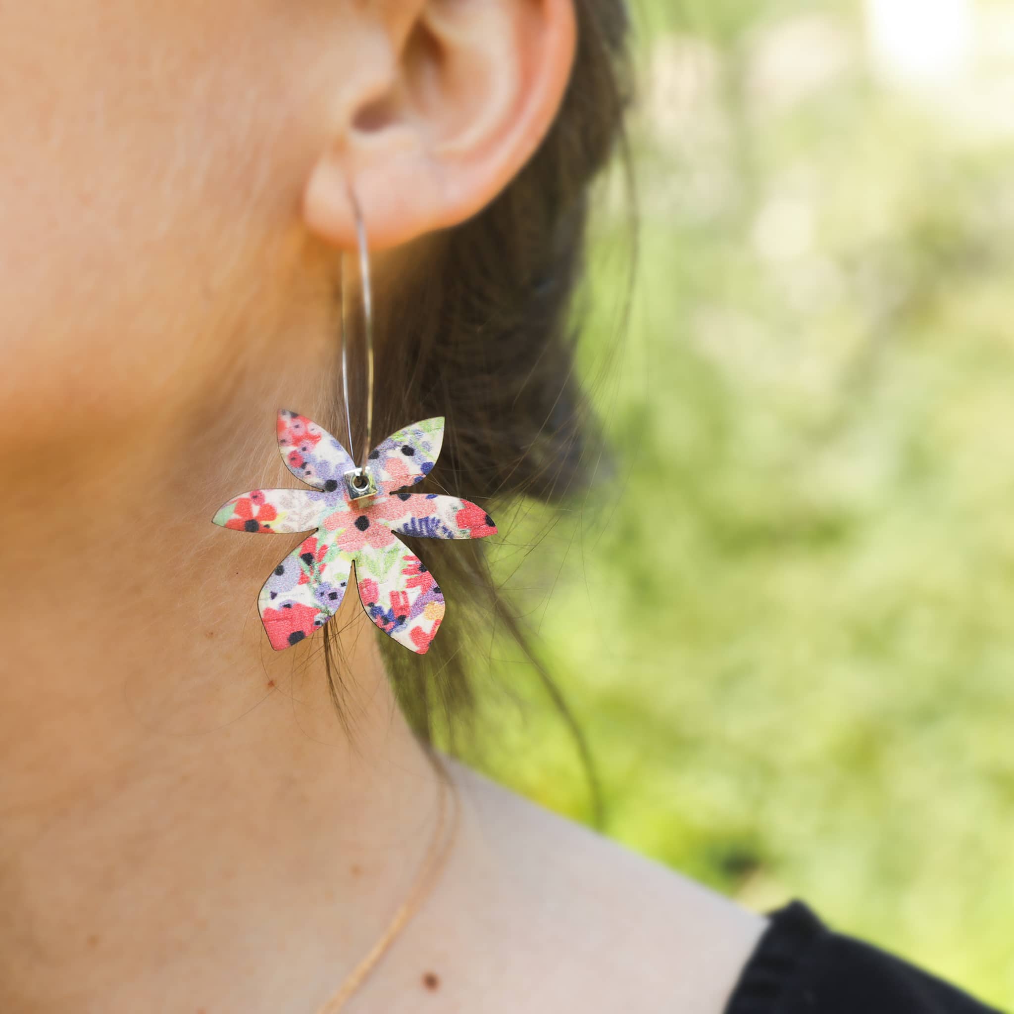 Grosse créole serie limitée à motifs fleuri