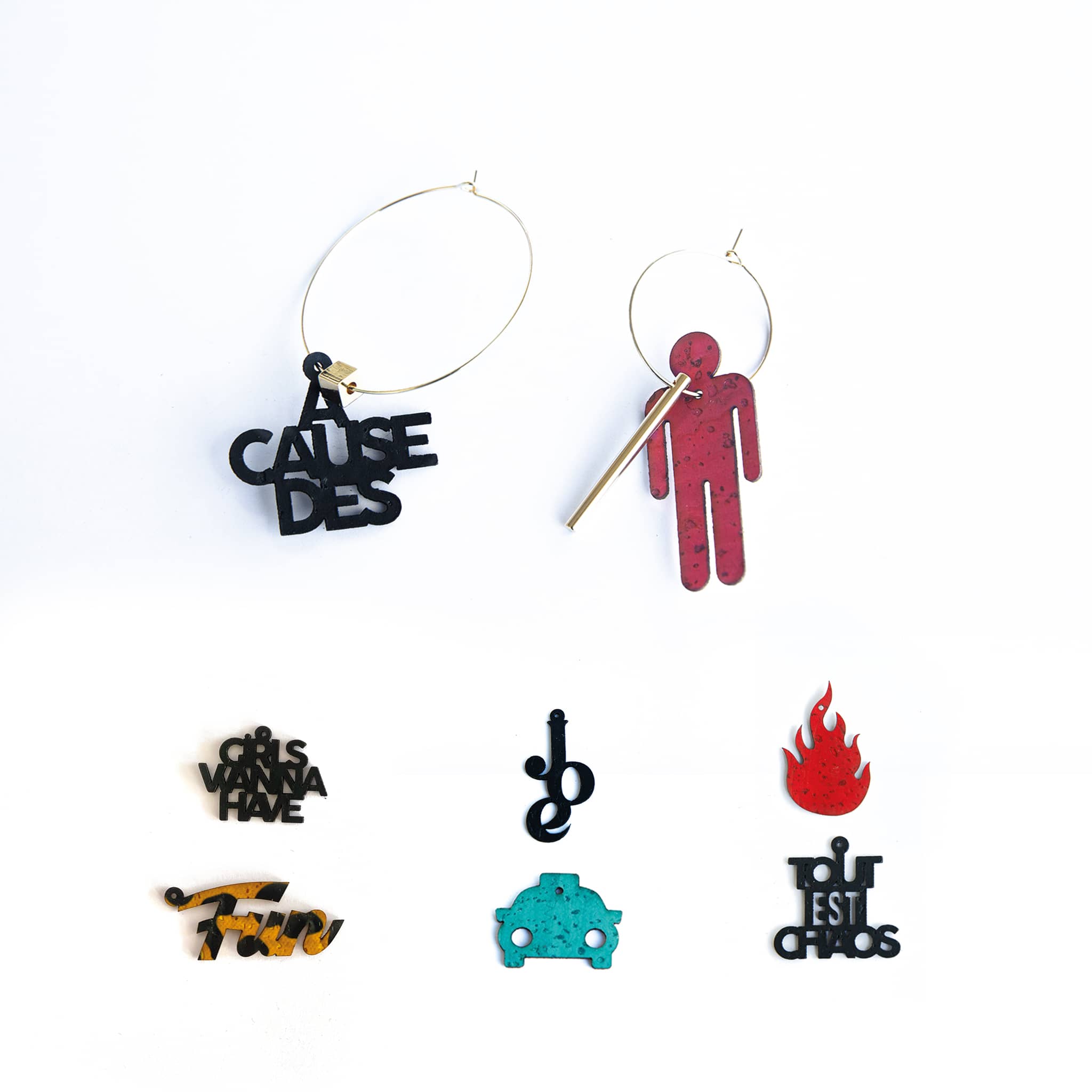 Coffret boucles d'oreilles dépareillées chansons cultes – breloques liège et acier inox – Matcha Bijoux
