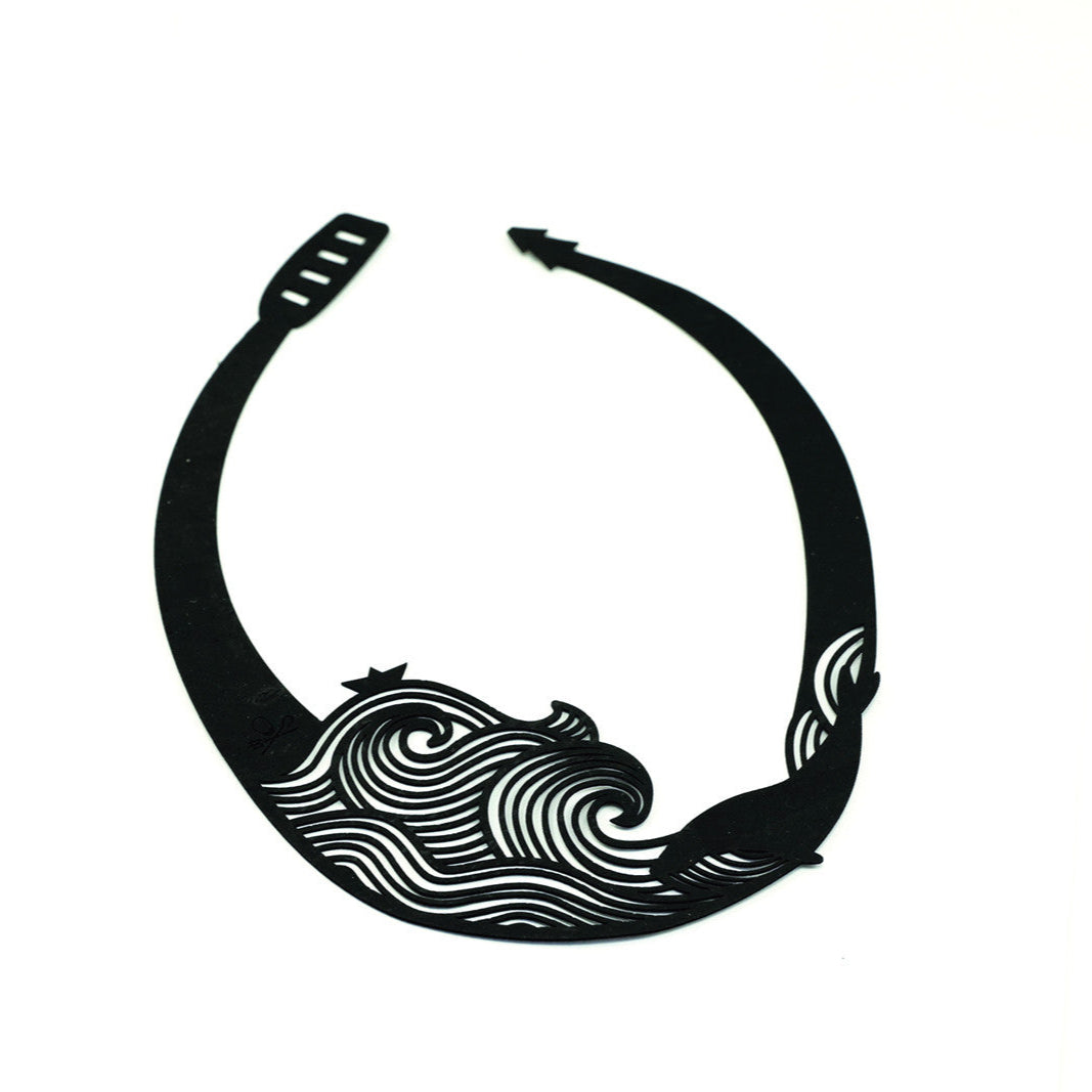 COLLIER_SEA_SHEPERD_DROITE_RVB_BR.jpg
