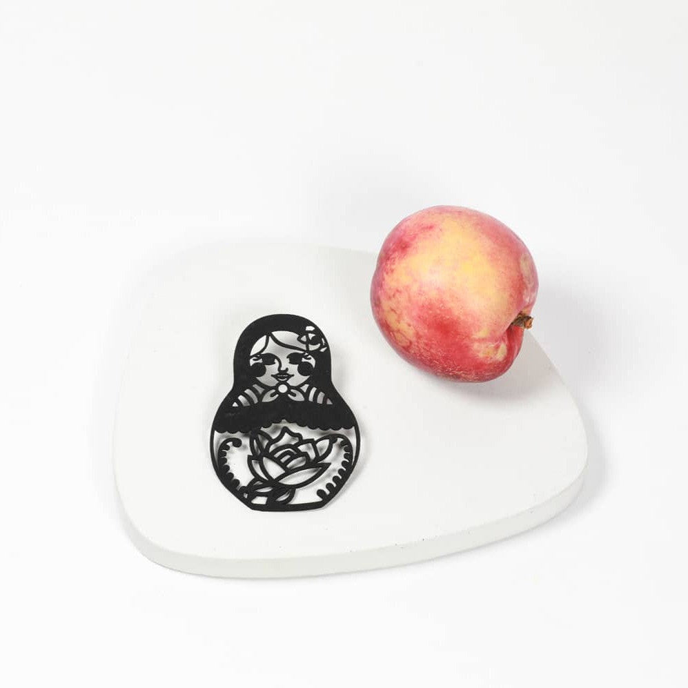 BROCHE-MATRYO_PACKSHOT_edited.jpg