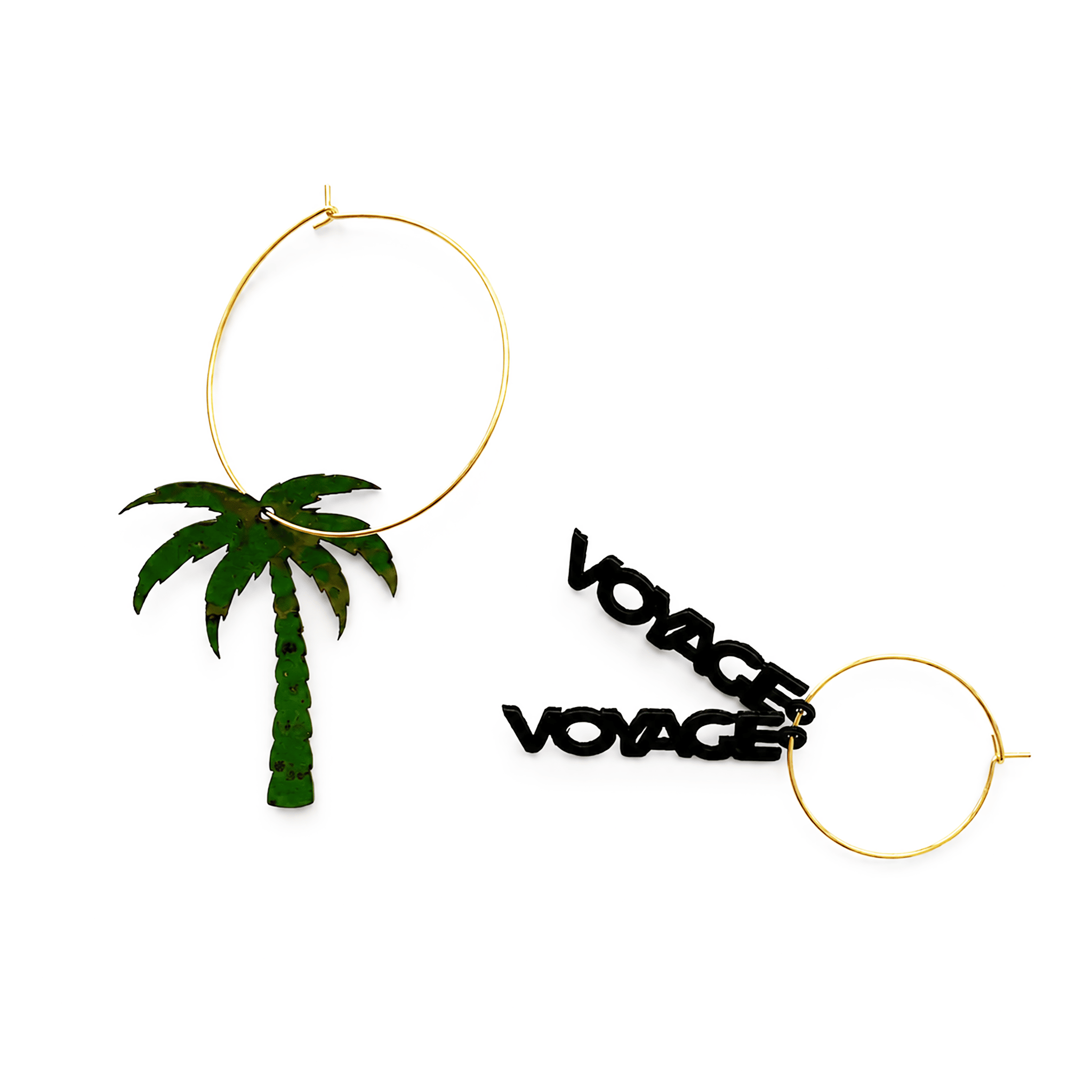 Boucles d'oreilles dépareillées Voyage Voyage kit Essentiel or — créoles dorées palmier liège vert et message noir Matcha Paris